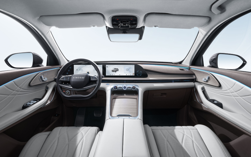 EXEED RX — Intelligent Leather Seating